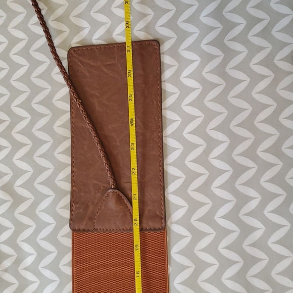 *FREE* NWT Tie Belt - Picture 6 of 6